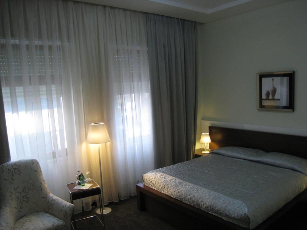 Boutique Hotel Kotoni Tirana Værelse billede