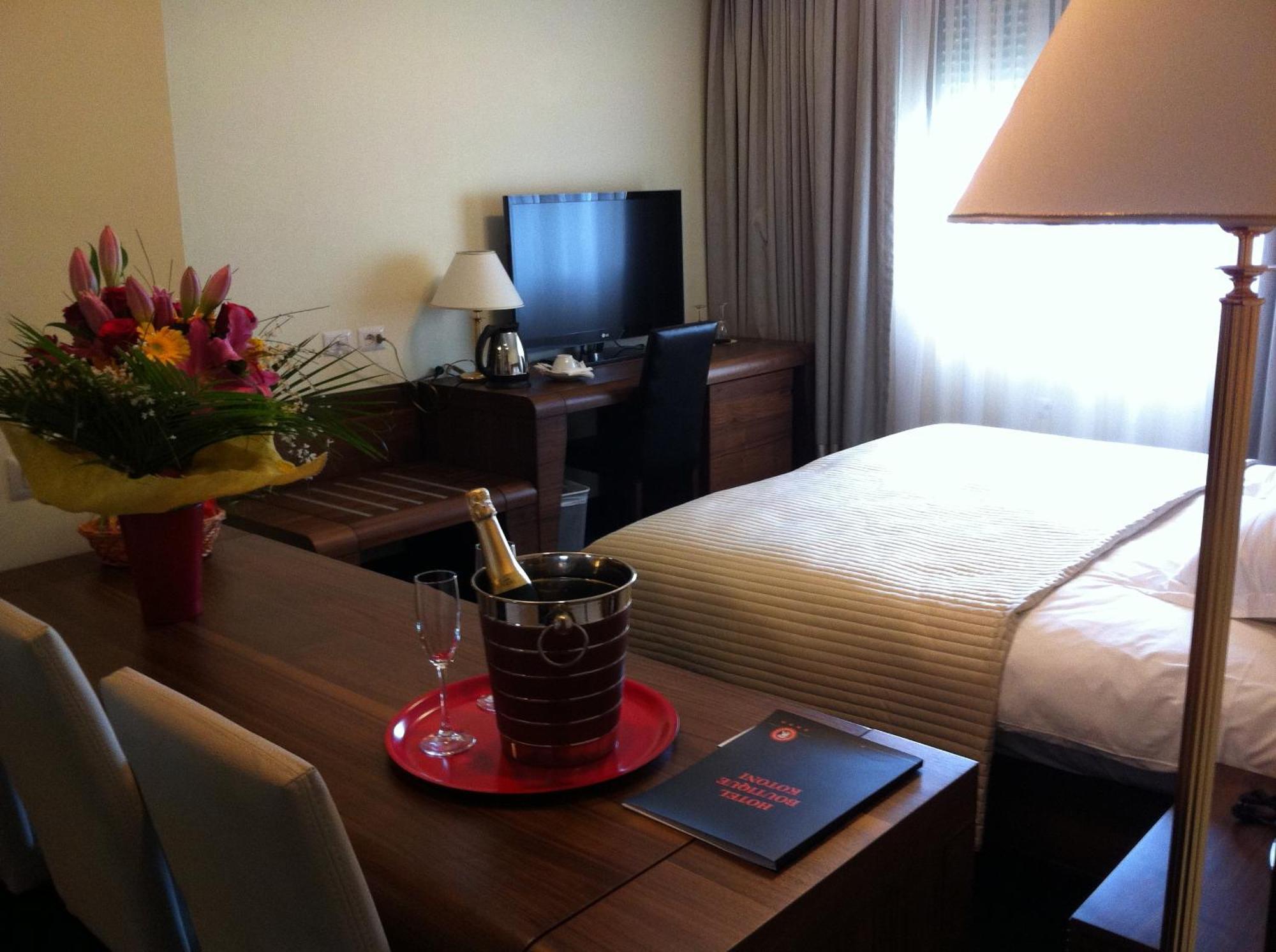 Boutique Hotel Kotoni Tirana Eksteriør billede
