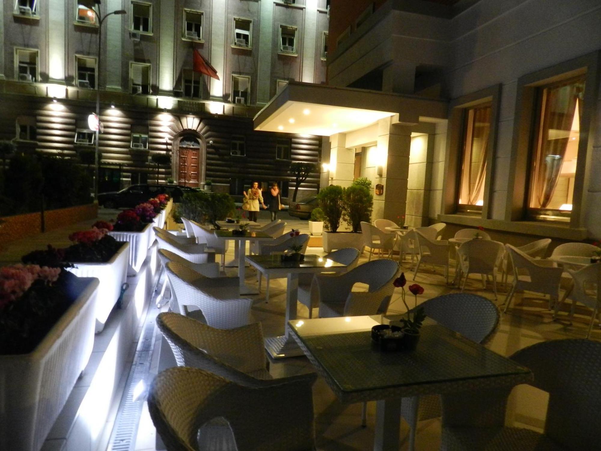 Boutique Hotel Kotoni Tirana Eksteriør billede