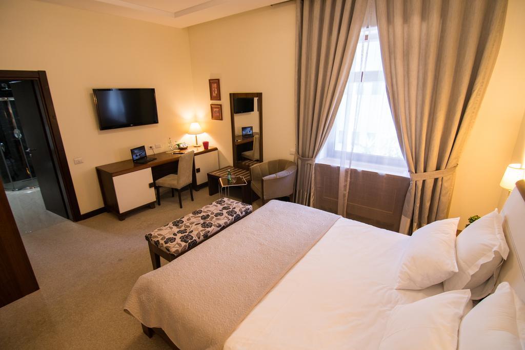 Boutique Hotel Kotoni Tirana Eksteriør billede