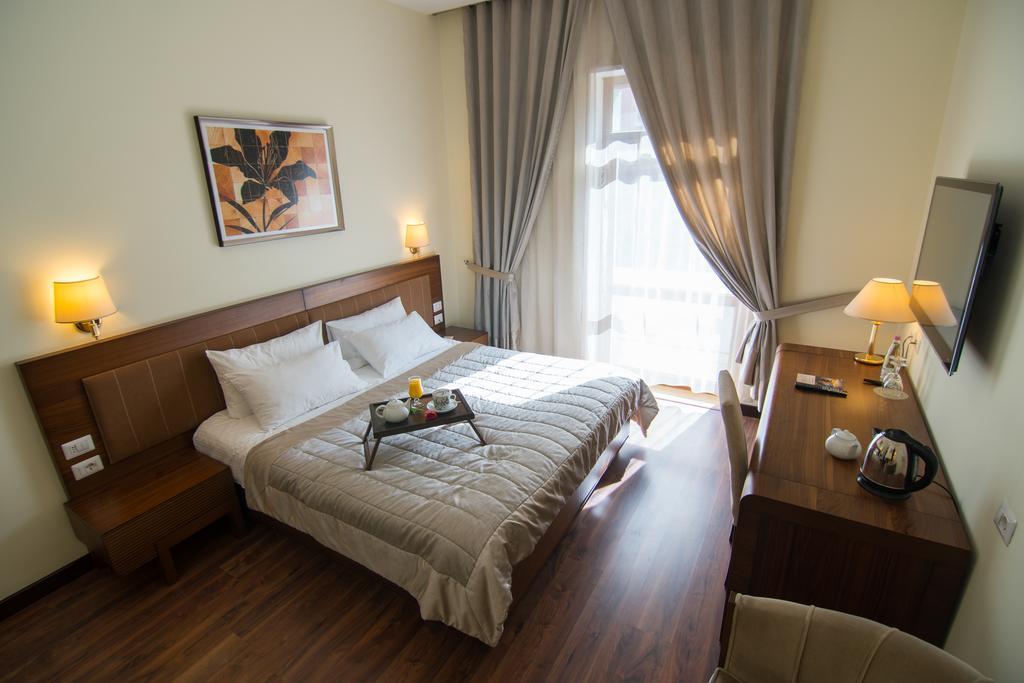 Boutique Hotel Kotoni Tirana Eksteriør billede